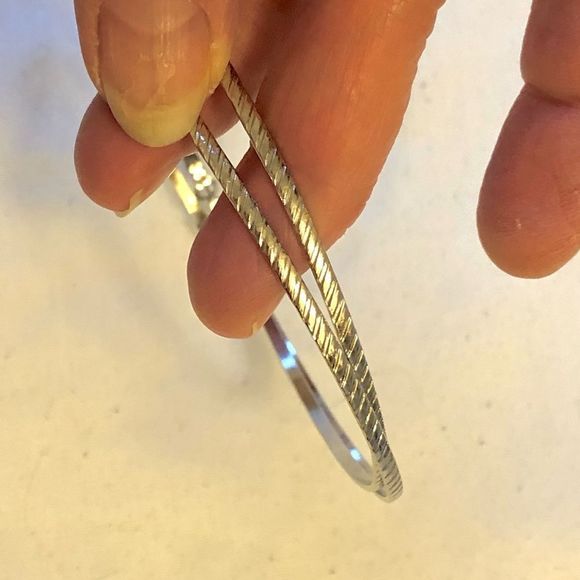 3 1/2” round large hoop pierced earrings silver tone - Picture 7 of 8